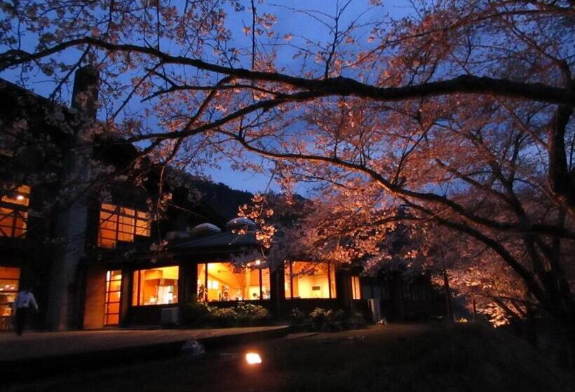 ホテル Miyama Nature And Culture Village Kajikaso