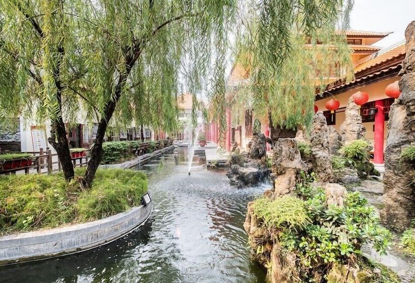 هتل Moco Udonthani