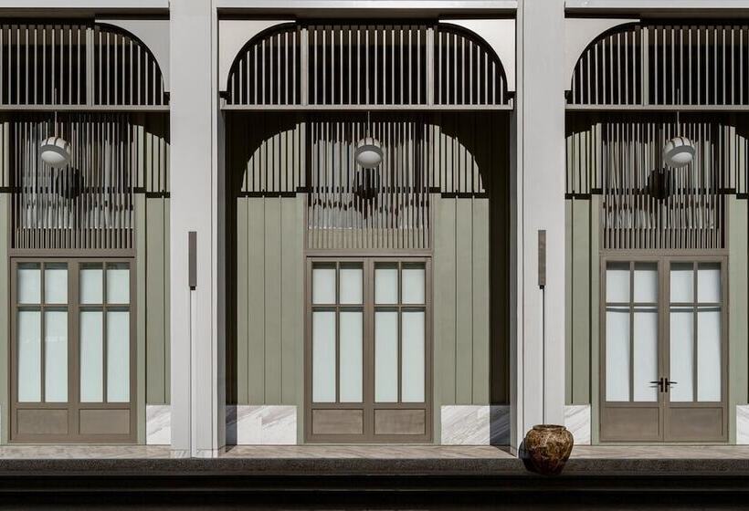 هتل Moco Udonthani