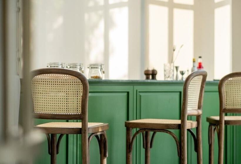 هتل Moco Udonthani