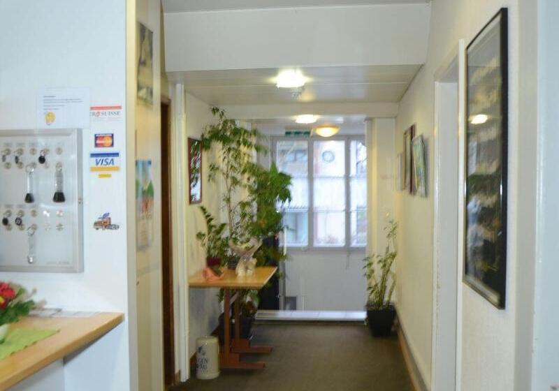 ホテル Restaurant Bahnhof