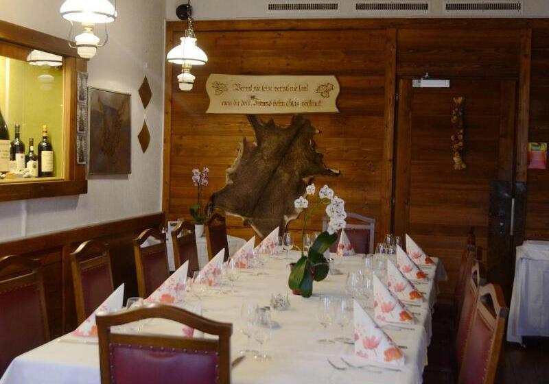 ホテル Restaurant Bahnhof