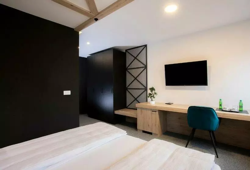 هتل Rooms Bolero Naklo