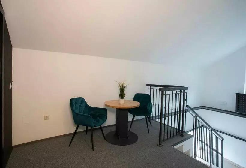 هتل Rooms Bolero Naklo