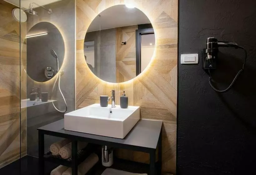 هتل Rooms Bolero Naklo