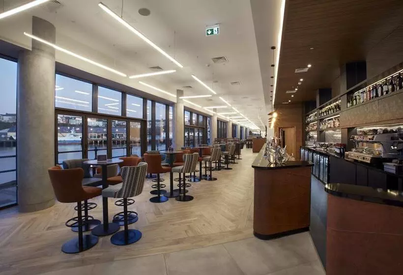 Hotelli Tŷ Milford Waterfront