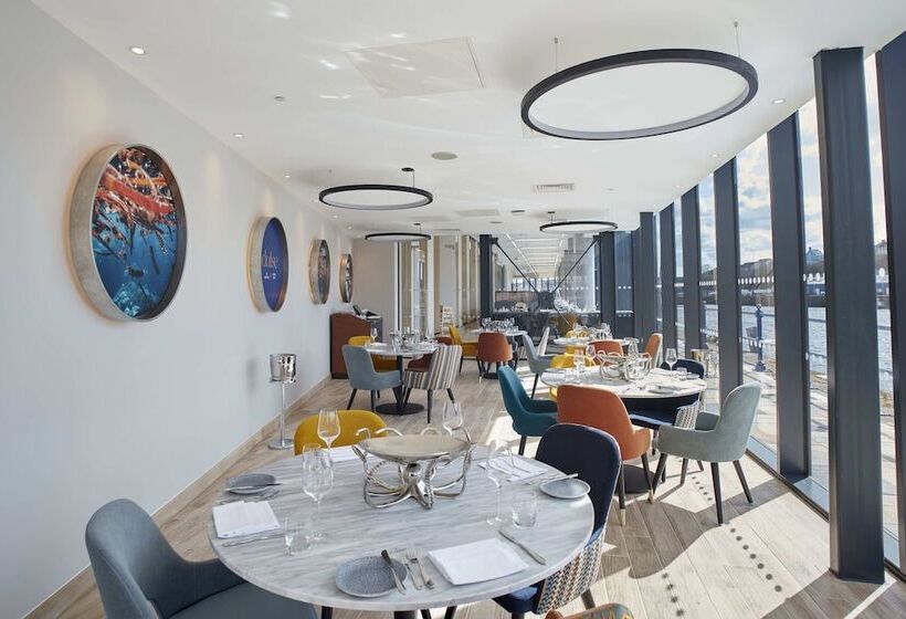 فندق Tŷ Milford Waterfront