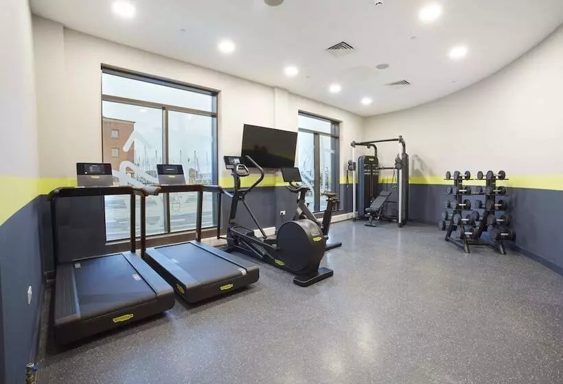 Hotelli Tŷ Milford Waterfront