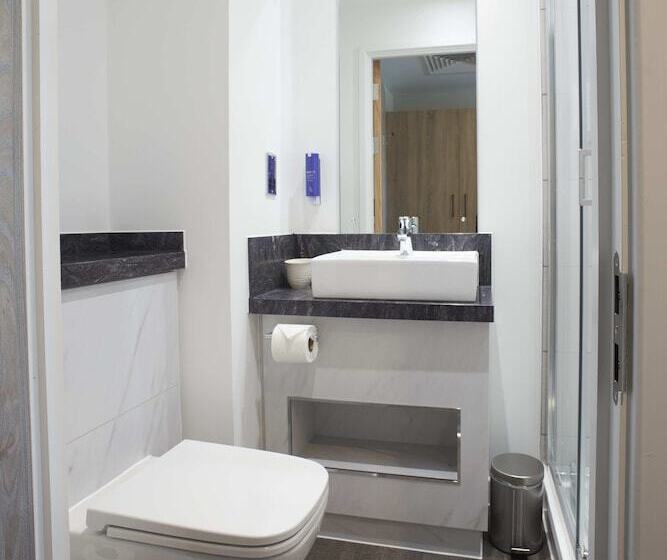 فندق Tŷ Milford Waterfront