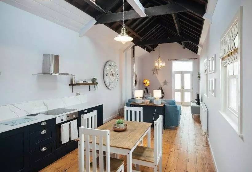 Hotelli Tŷ Milford Waterfront