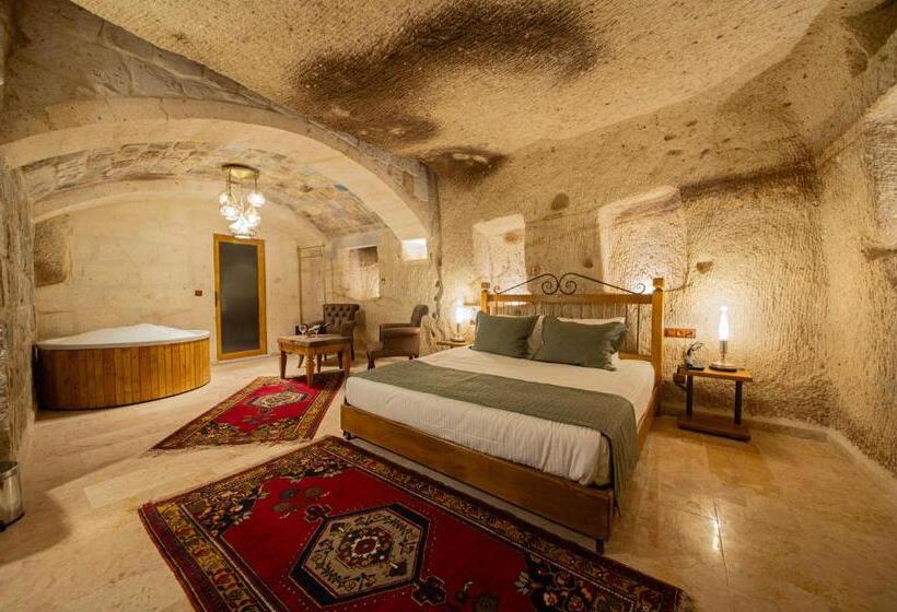 هتل Ares Cave Suites