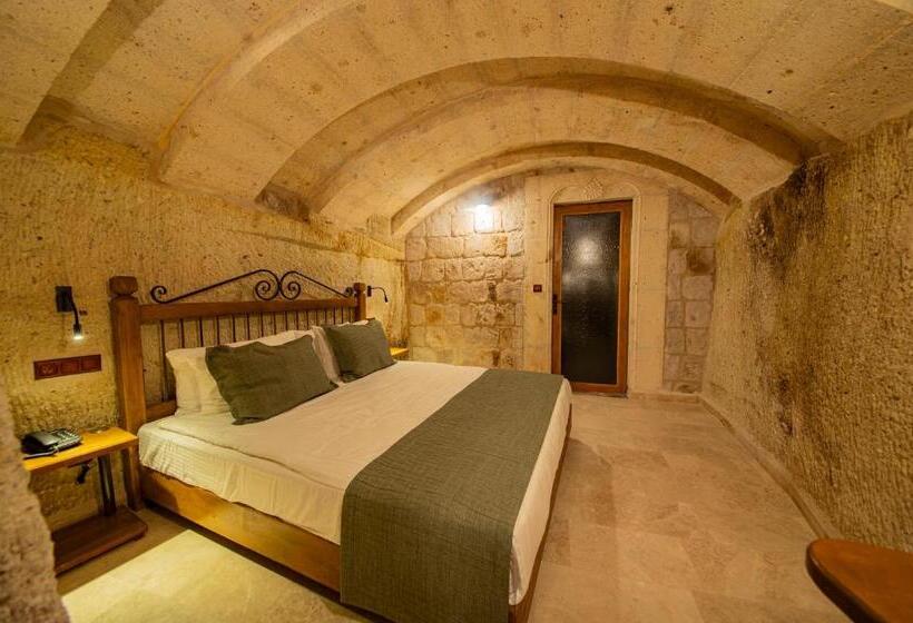 هتل Ares Cave Suites
