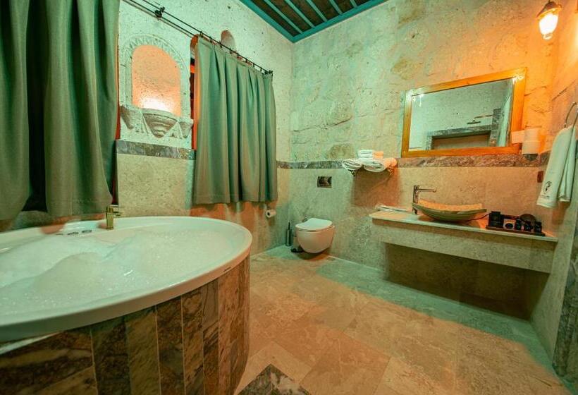 هتل Ares Cave Suites