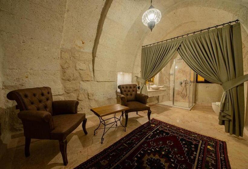 هتل Ares Cave Suites