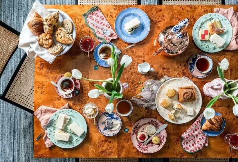 ホテル The Rushmore