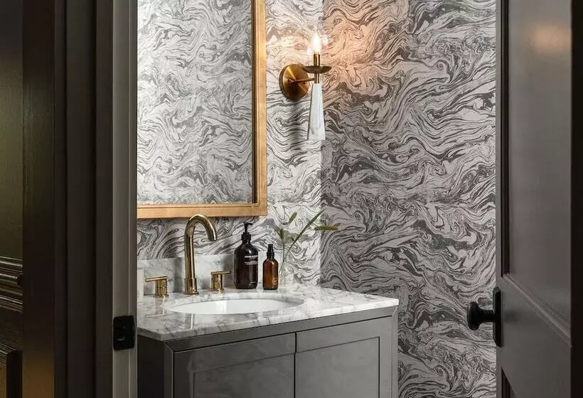 ホテル The Rushmore