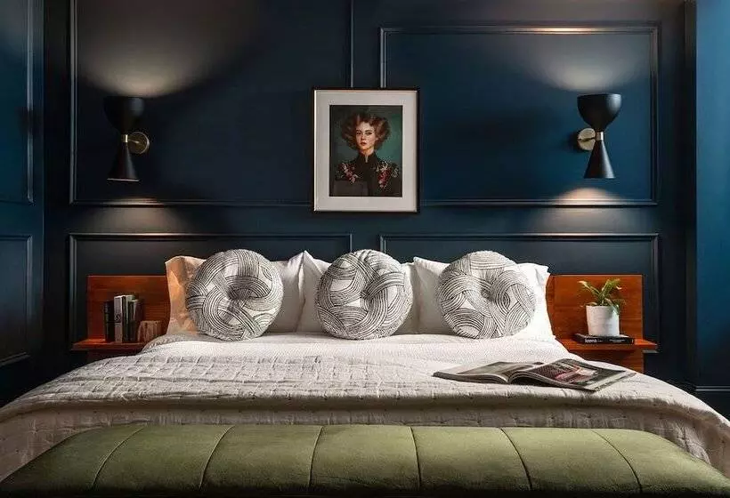 ホテル The Rushmore