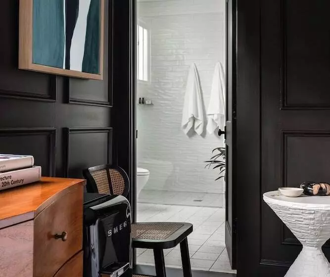 ホテル The Rushmore