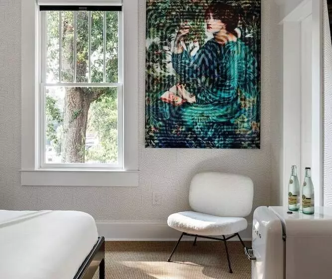 ホテル The Rushmore