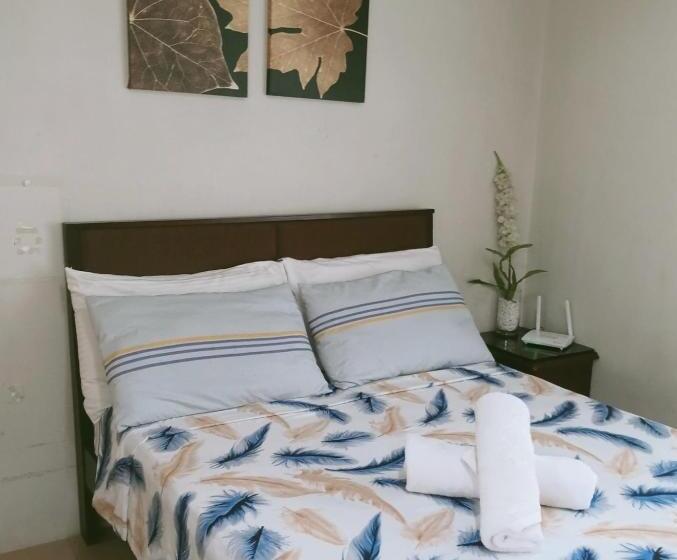 Henry S Newport Deluxe Condotel