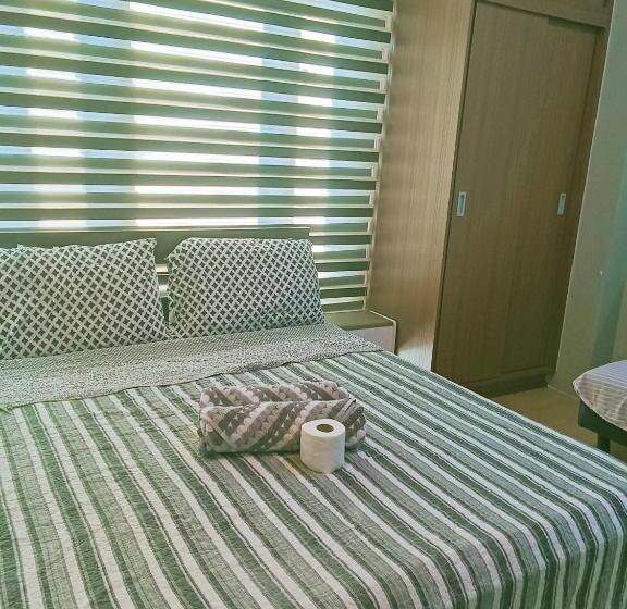 Henry S Newport Deluxe Condotel