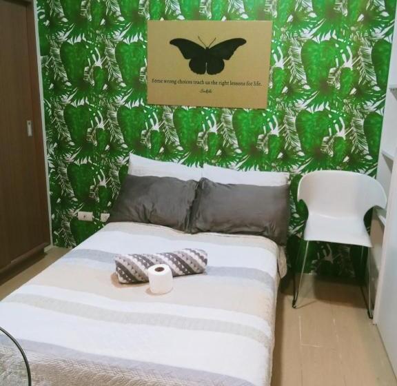 Henry S Newport Deluxe Condotel