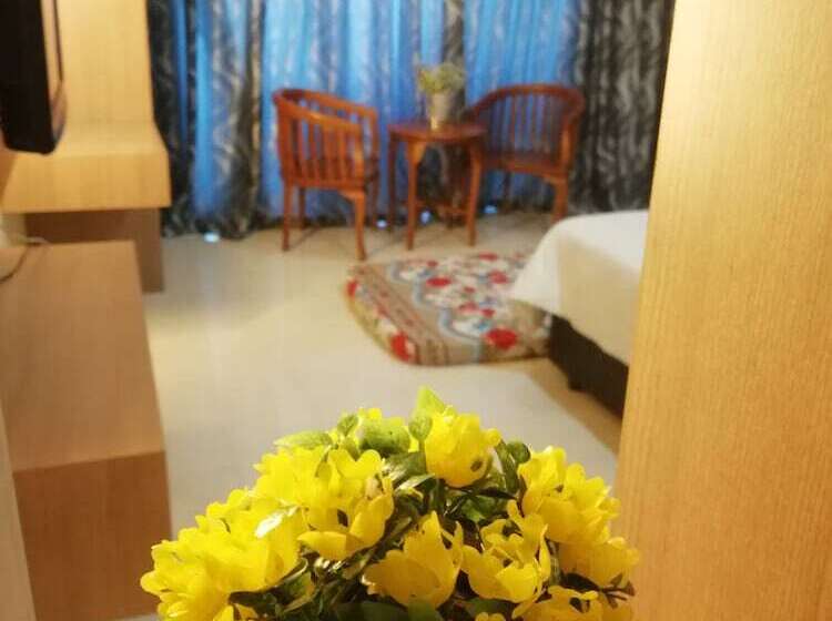 Szálloda Kb By Lawangsuite