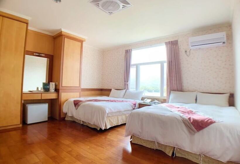 هتل Li Quan Hot Spring Resort