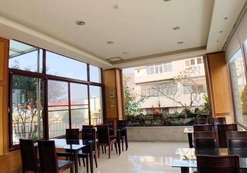 هتل Li Quan Hot Spring Resort