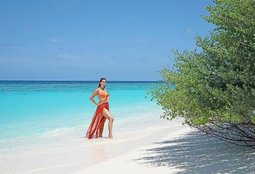 هتل Ocean Village Maldives