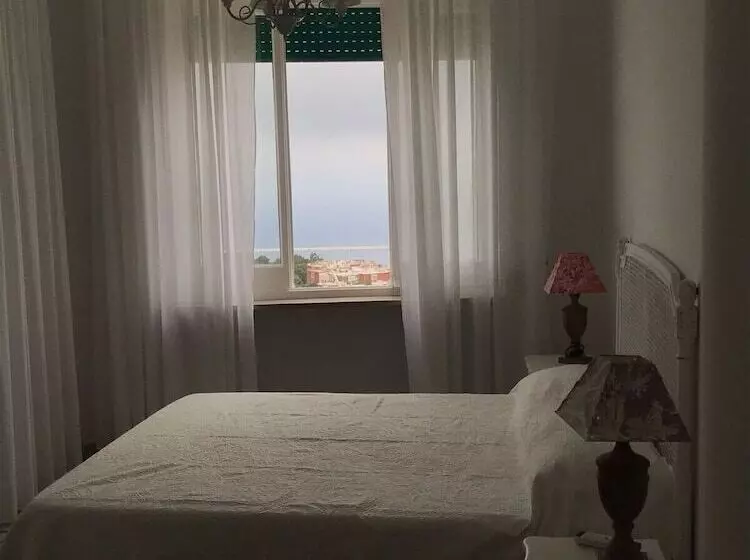 هتل R&d Rest And Dream Capri