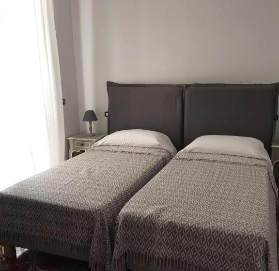 هتل R&d Rest And Dream Capri