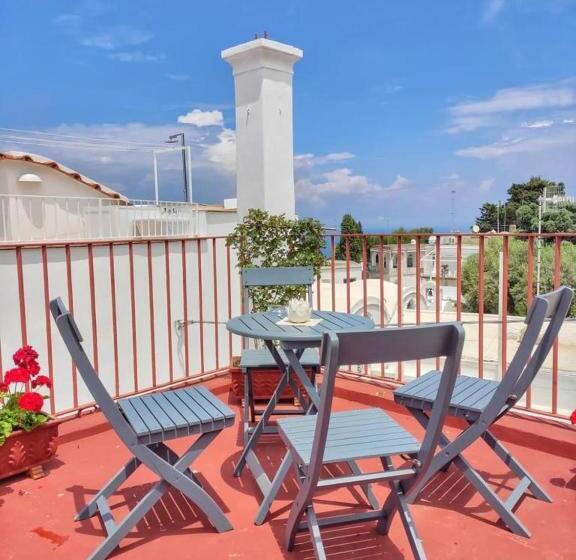 هتل R&d Rest And Dream Capri