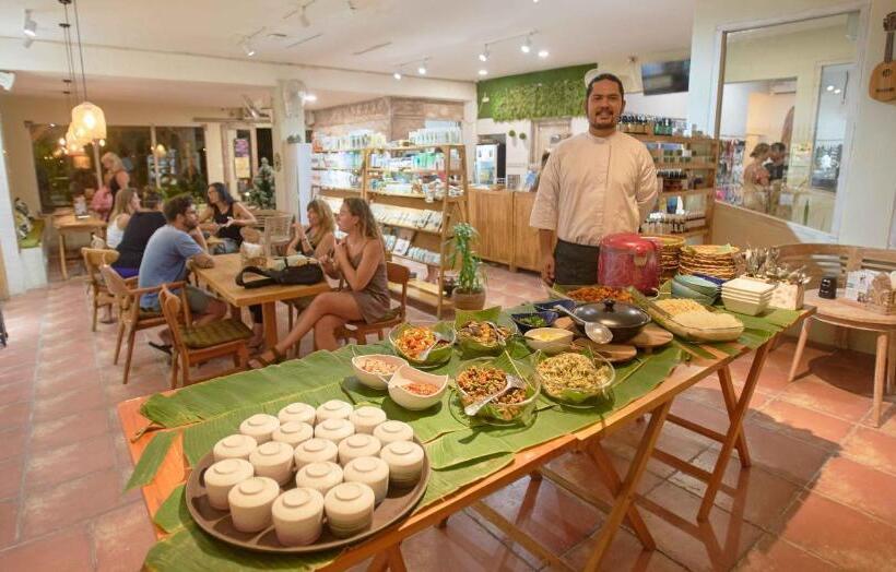 فندق Risna Homestay