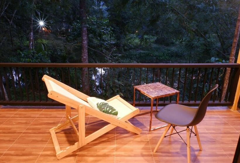 酒店 The Bliss Khao Sok Boutique Lodge