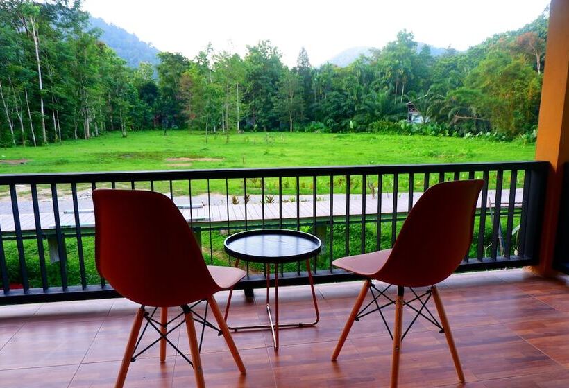 酒店 The Bliss Khao Sok Boutique Lodge