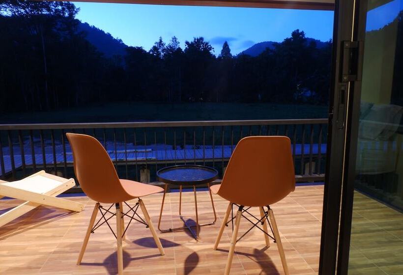 酒店 The Bliss Khao Sok Boutique Lodge