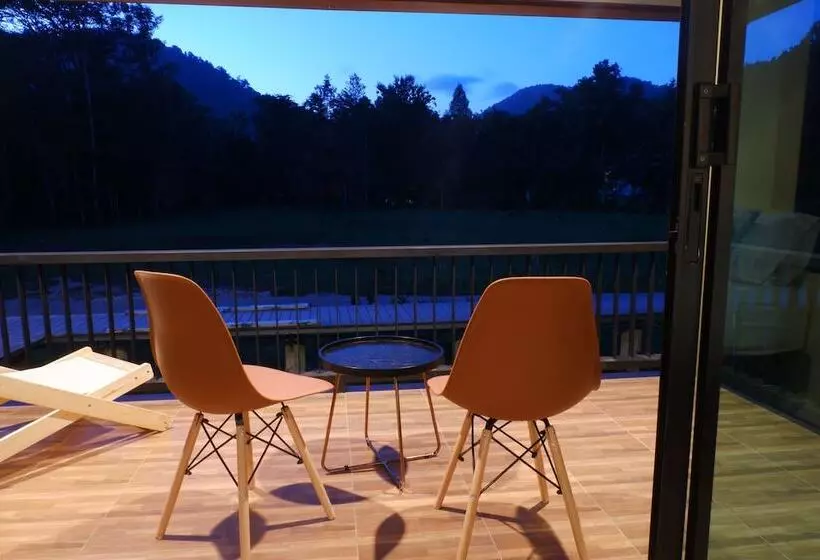 Hotelli The Bliss Khao Sok Boutique Lodge