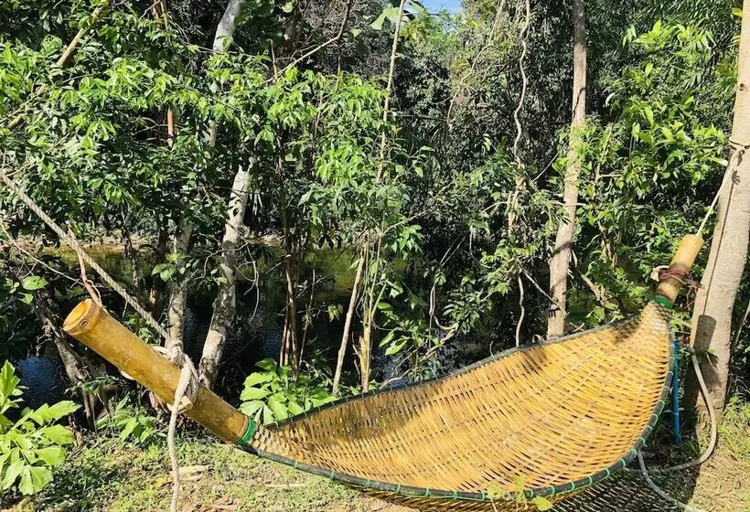 Hotelli The Bliss Khao Sok Boutique Lodge