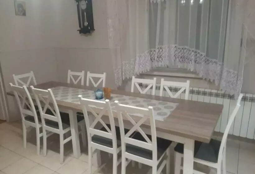 Aamiaismajoitus (B&B) Dom Pod Mareszką