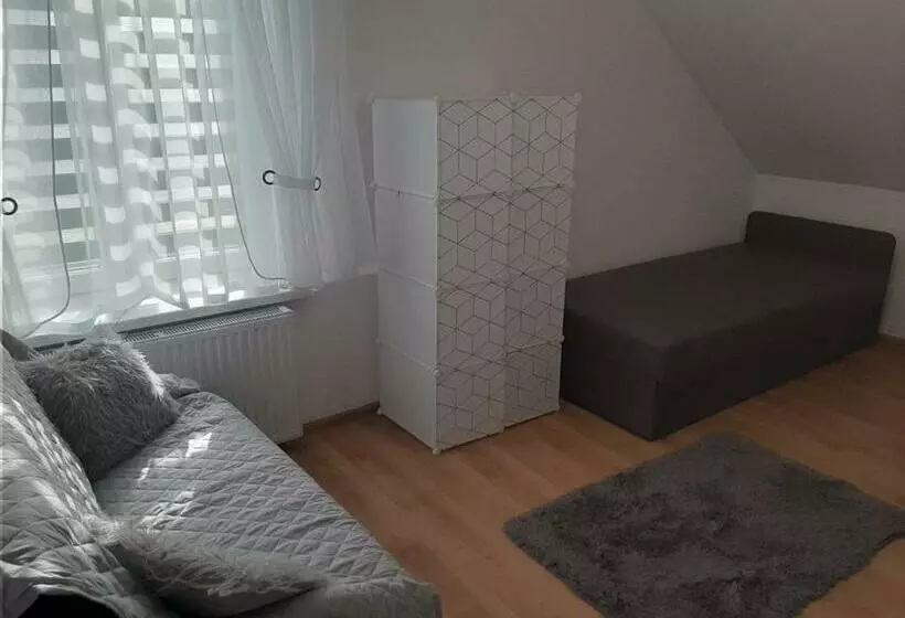 Aamiaismajoitus (B&B) Dom Pod Mareszką