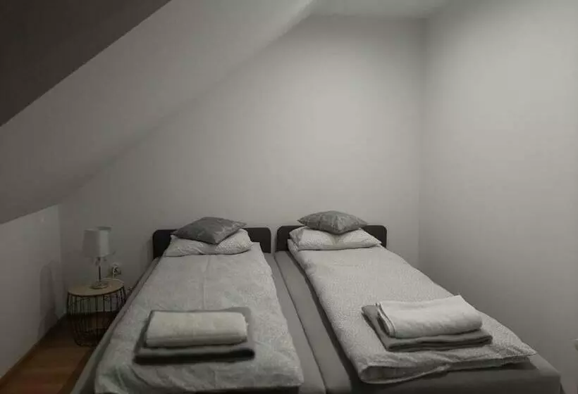 Aamiaismajoitus (B&B) Dom Pod Mareszką
