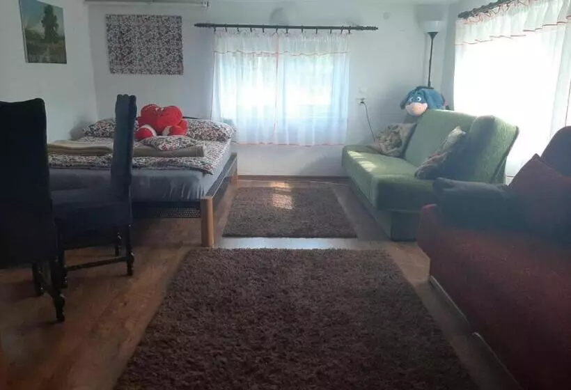 Aamiaismajoitus (B&B) Dom Pod Mareszką