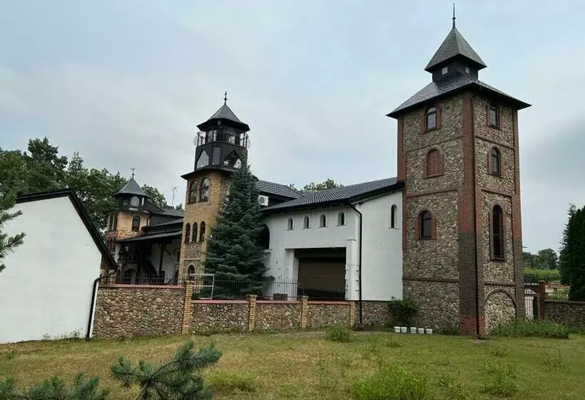 ホテル Agroturystyka Trzy Wieże
