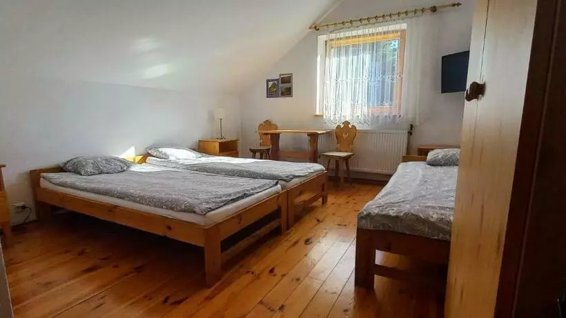 ホテル Agroturystyka Dom Wśród Sosen