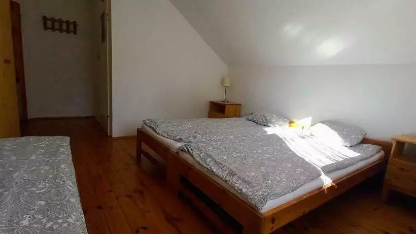 ホテル Agroturystyka Dom Wśród Sosen