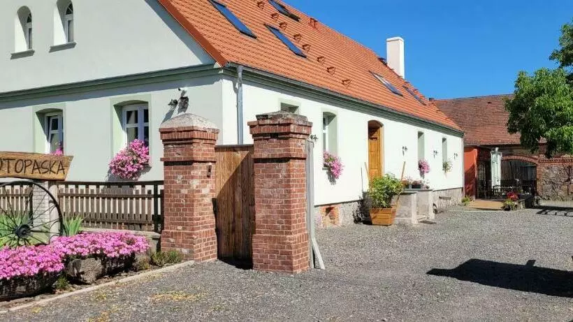 ホテル Skotopaska