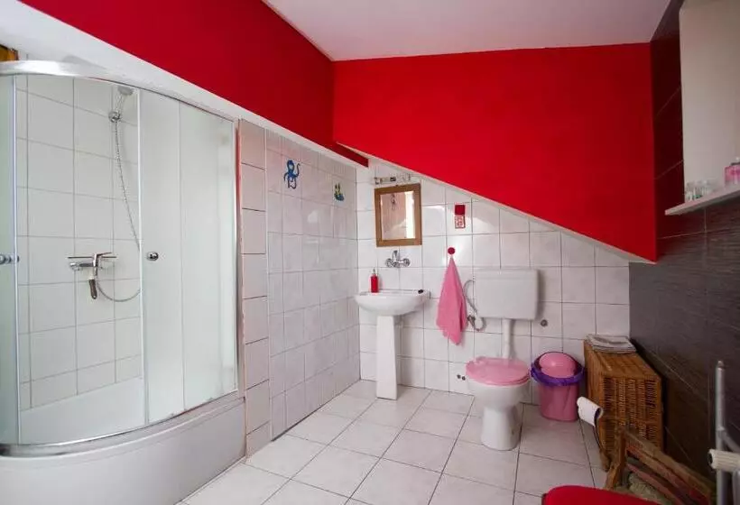 Aamiaismajoitus (B&B) Agrowczasy