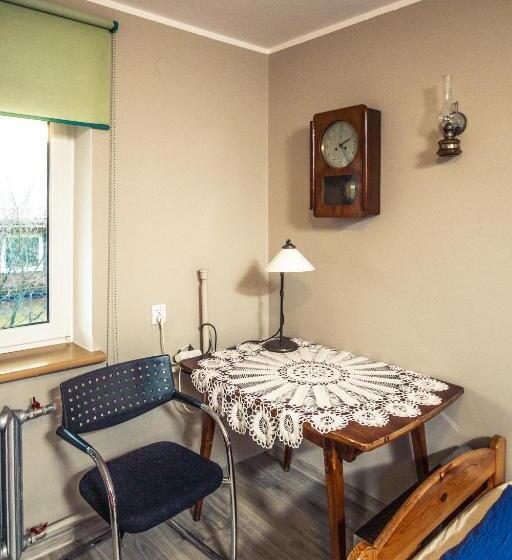 مبيت وإفطار Agrowczasy