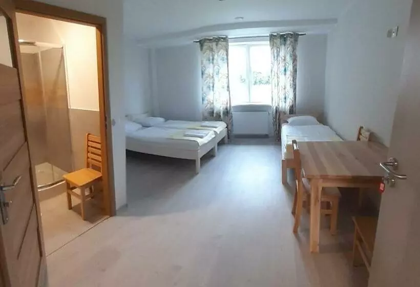 ベッドアンドブレックファースト Noclegi Nad Biebrzą Stara Szkoła